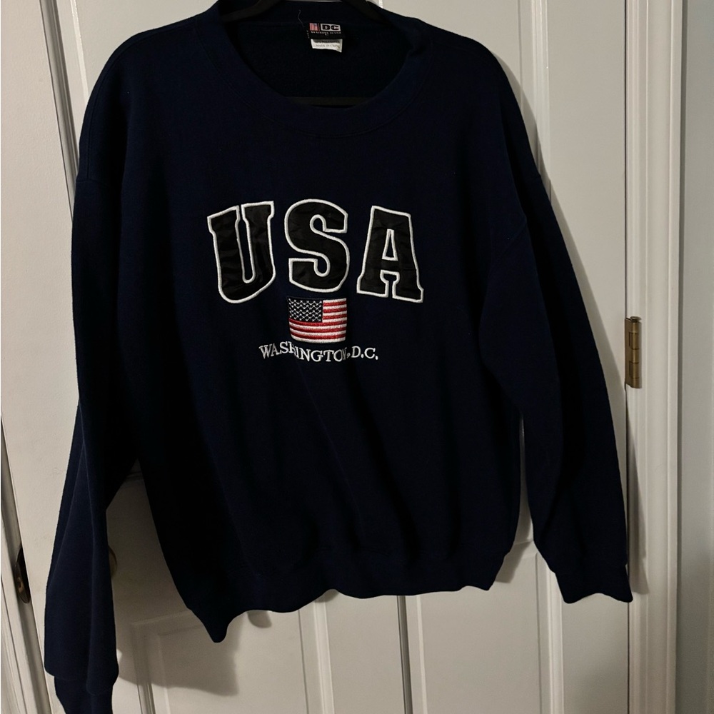 Washington DC Crewneck. Size L